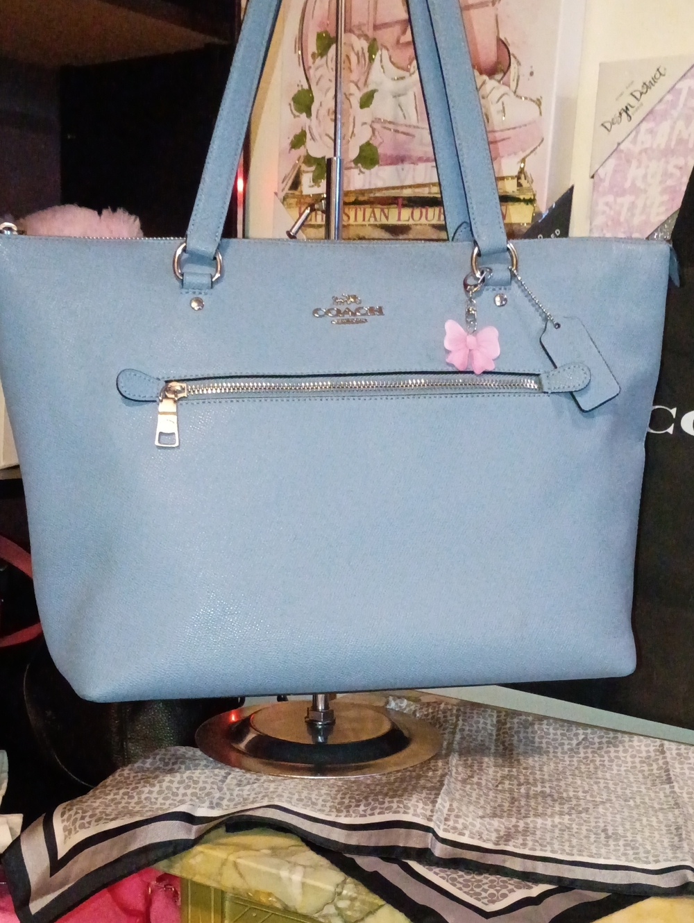 Coach Gallery Tote - Picture 2 of 12